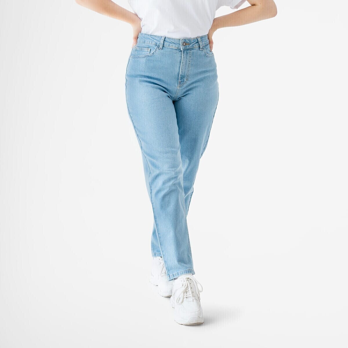 Mid-Waist Loose Fit Jeans